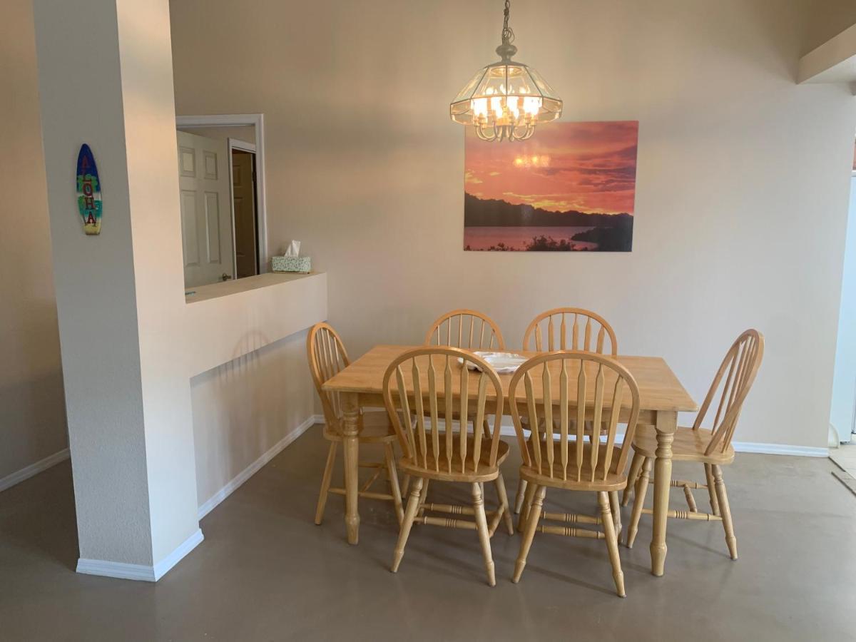 Desert Getaway - Centrally Located, Trail Access Steps Away! Lake Havasu City Exterior photo