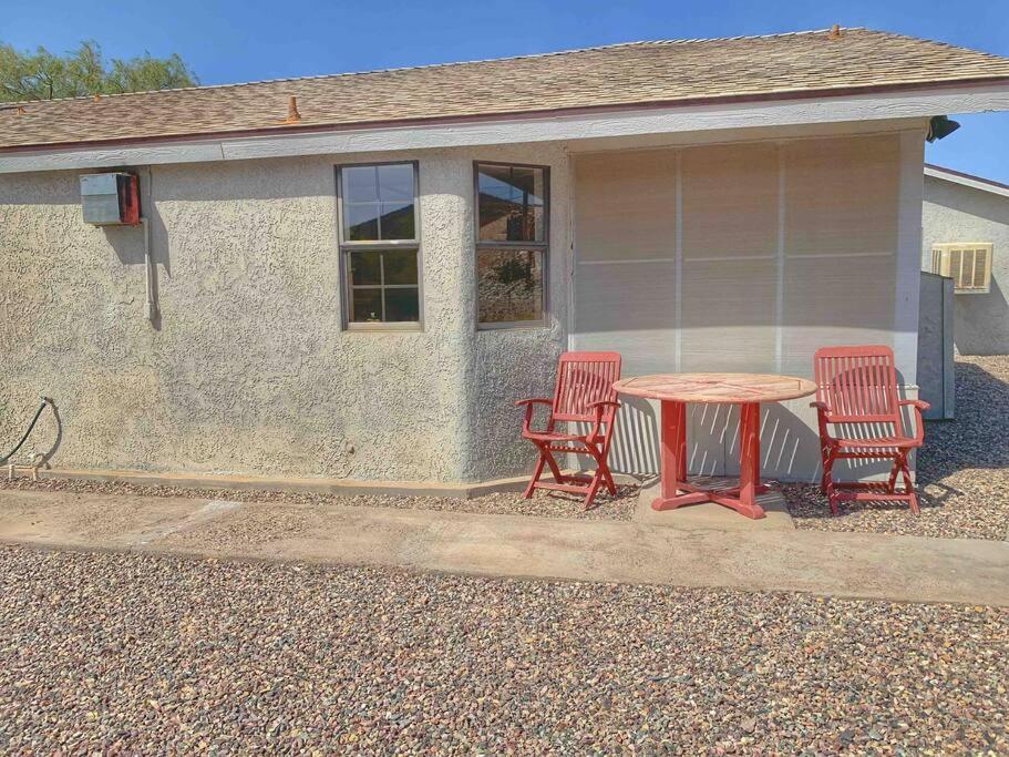 Desert Getaway - Centrally Located, Trail Access Steps Away! Lake Havasu City Exterior photo